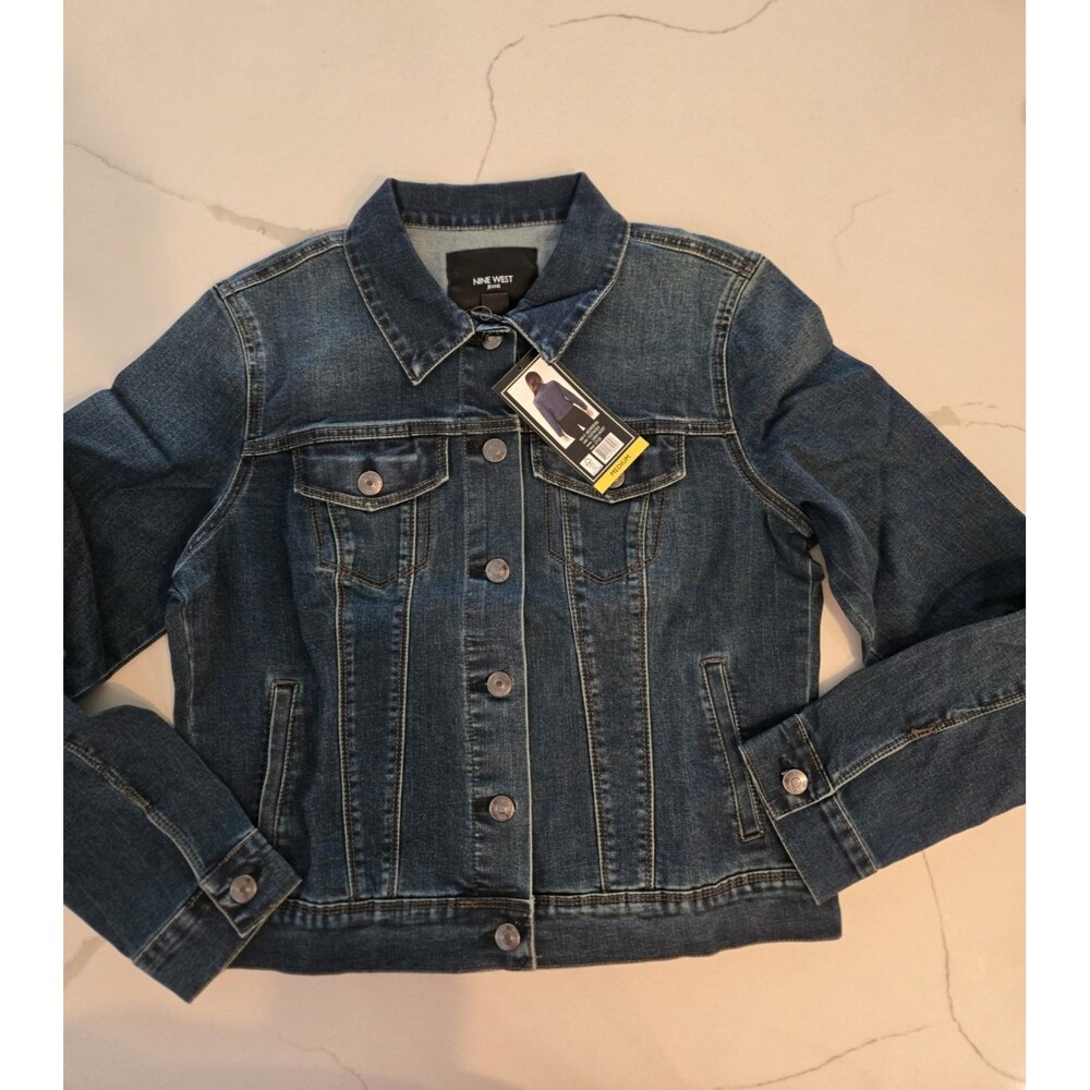 Nine West Medium Blue Jean Denim Jacket Women M NWT Button Up Classic Trucker